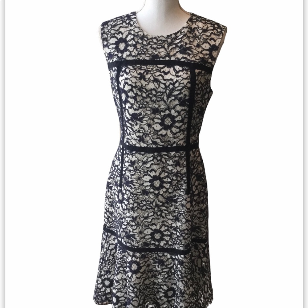 CAROLINA HERRERA DRESS navy and white lace dress size 8 LIKE NEW.  Worn ONCE